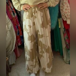 Glam Beige and Cream Wide-Leg Pants